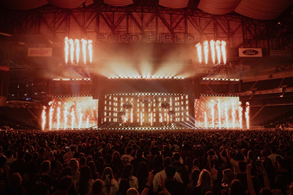 bruno mars romantic tour 2026 chauvet professional
